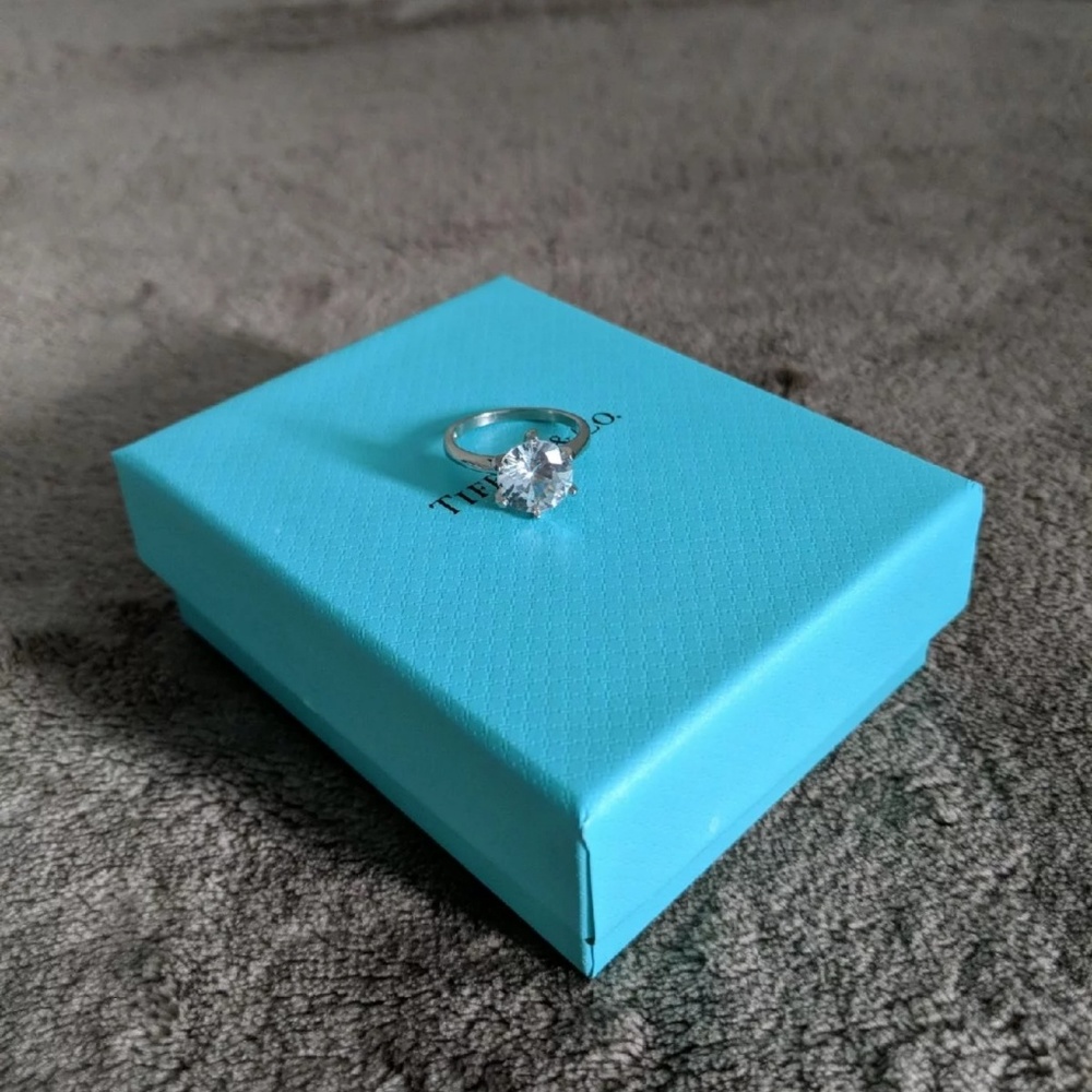 Australian Crystal Round Stone Ring...